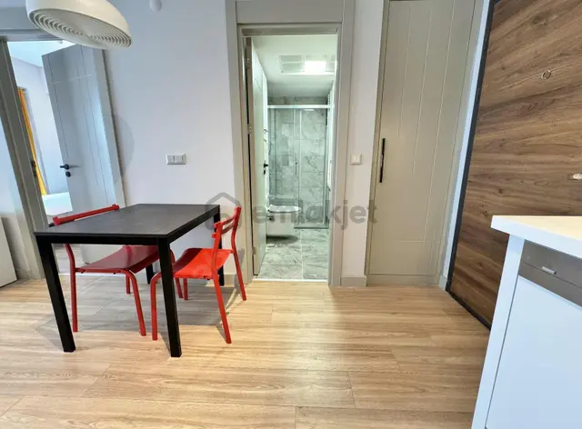 Park Yaşam Bornova Bahçe Katı 1+1 Eşyalı Kiralık Daire 4
