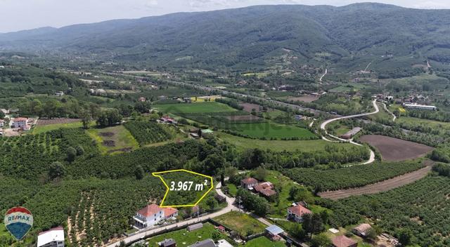 Remax Maviden Yeşilvadide Müstakil Ev Ve 3960 M2 İmarlı Arsası 2