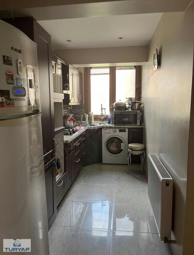 Kozyatağı İnönü Caddesi Üzerinde Satılık 2+1 Daire