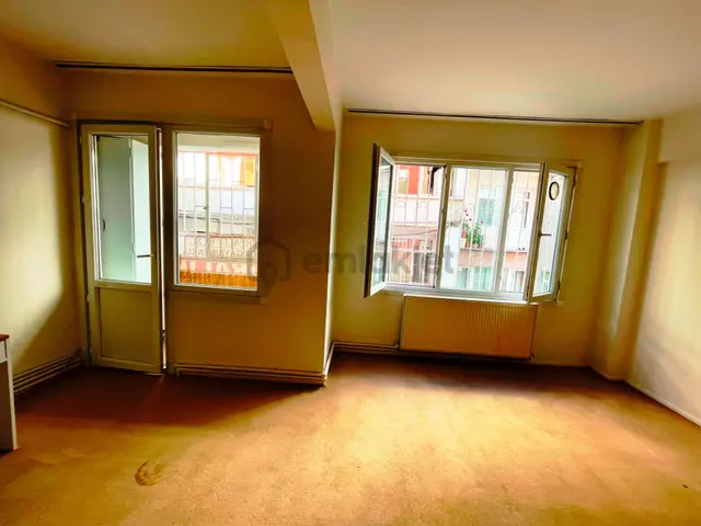 Üsküdar Nev Çarşı Avm Yakını 20.000 Tl Kiracılı 65m2 Satılık 1+1 3