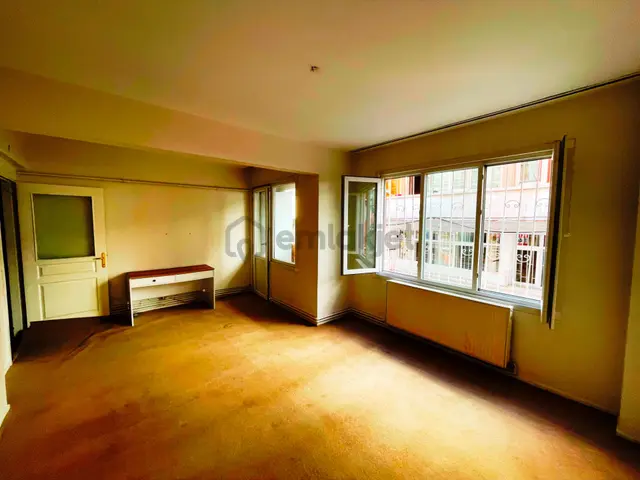 Üsküdar Nev Çarşı Avm Yakını 20.000 Tl Kiracılı 65m2 Satılık 1+1 4