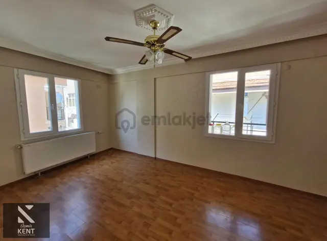 Kemalpaşa Sekiz Eylül Satılık 3+1 Daire 135 M2 3