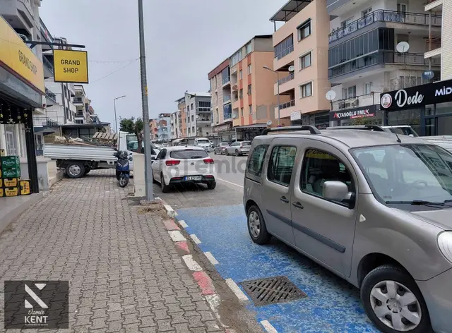Mehmet Akif Ersoyda Kiralık Cadde Üzerinde 50 M2 Dükkan 2