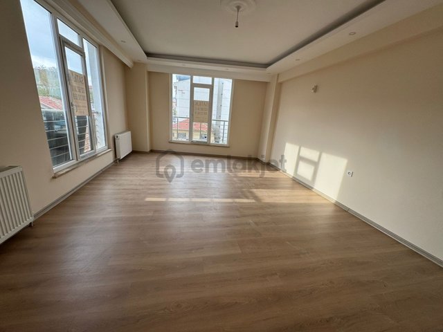 Namazgah Caddesinde Satılık 2+1 Sıfır Daire