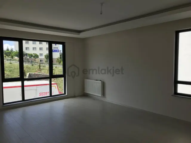 Üniversite Yolunda 4+1 Daire İsteyenlere --- Burcu Emlaktan 4