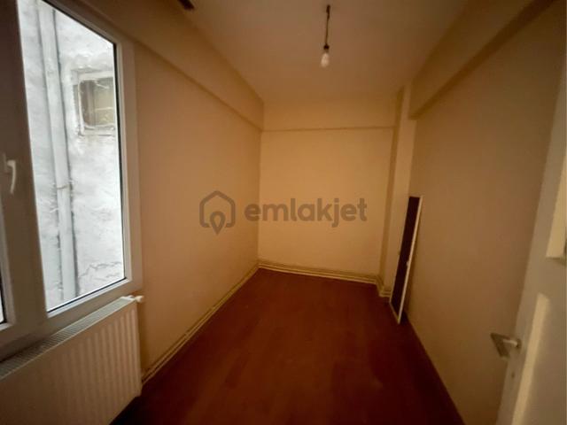 Aliağa Çarşı Merkez Ara Kat 3+1 Kiralık Daire 4