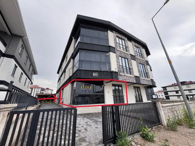 Çorum Özejder Sosyal Bilimler Lisesi Yanında Kiralık 2+0 Daire 1