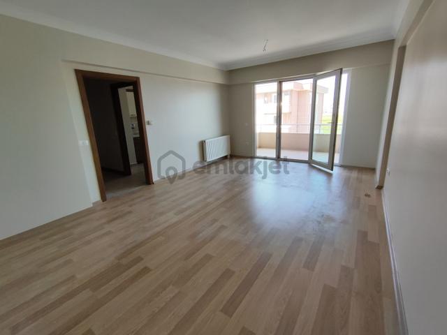 Turyap Palastan Evimiz Kocaeli Sitesi 2+1 Ayrı Mutfak Daire 4