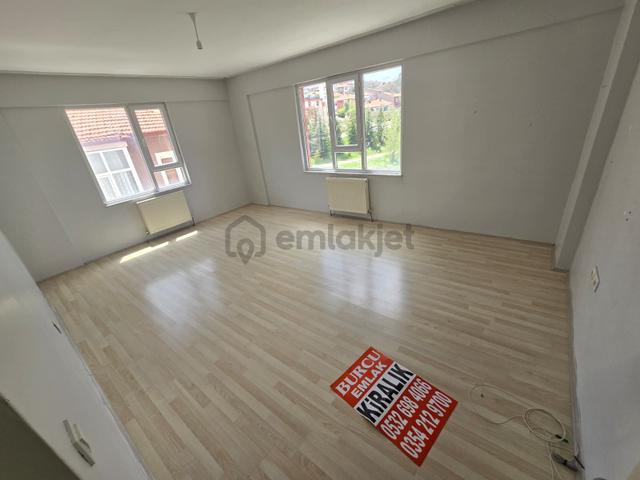 Kandil Cami Yakınında 3+1 Kiralık Daire--- Burcu Emlaktan--- 4