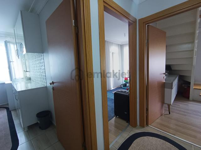 Bağcılar Meydana Yakın Yavuz Selim M. Ayrı Girişli 120 M²dubleks 4
