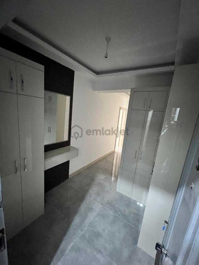 Beşevler Yıldırım Cad 4+1 190 M2 2,kat Kombili Sıfır Daire 4