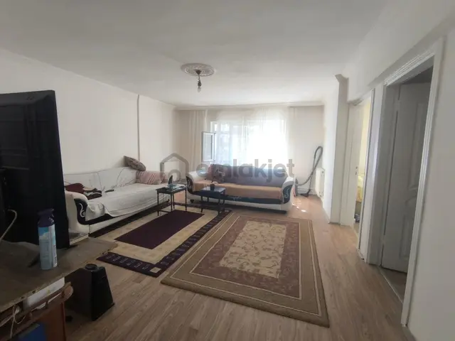 19 Mayıs Mahallesinde 3+1 Geniş Ferah Balkonlu Satılık Daire 3