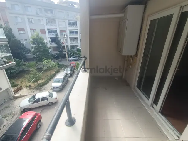 İzban Durağı Cepheli 3+1 Doğalgazlı Kiralık Daire 4