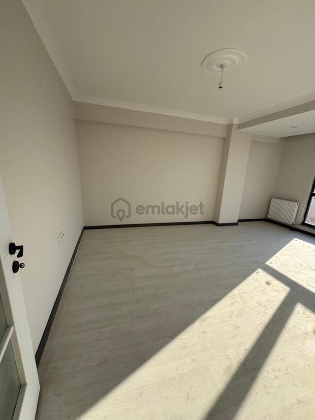 Acil Satılık 2 + 1 Sıfır Daire Havuzlar Mahallesi’nde 5