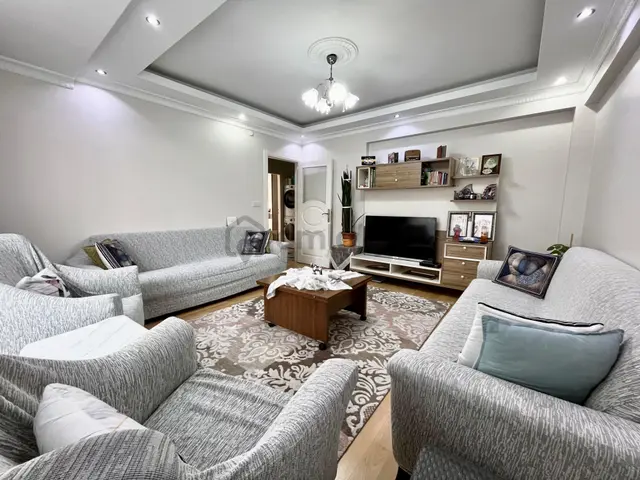Loft'tan Söğütlüçeşme Mah 10 Yıllık Binada 4+2 150m2 Dublex Daire 2