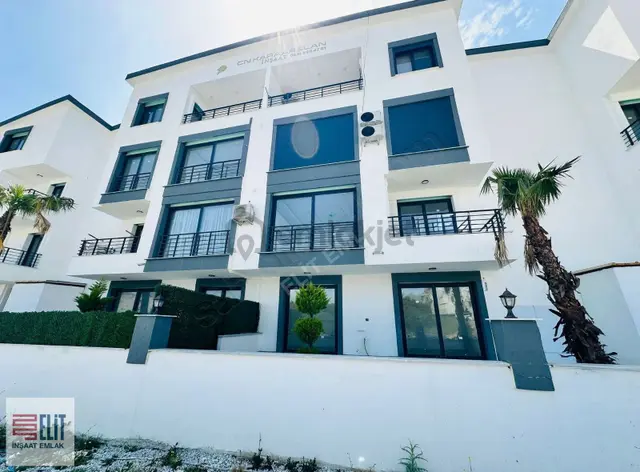 Efeler Mahallesi'nde Havuzlu Sitede Eşyalı 2+1