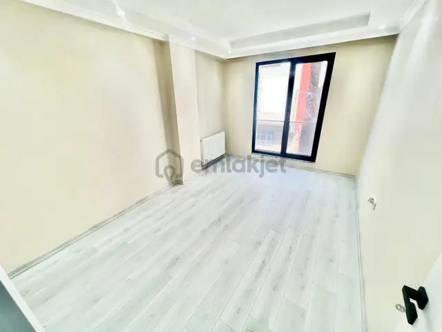 Seba'dan Fevziçakmak Mh 2+1 80m2 1.kat Ön Cephe Kelepir Daire... 1