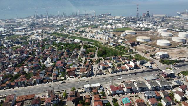 Turyap Palastan Körfezde Satılık Köşe Parselli Arsa 3