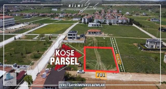 Yerli Gayrimenkul'den Akpınar Mah. Köşe Parsel 671 M² Arsa 4