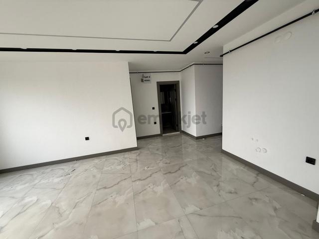 Yağmur Emlak'tan Türker Plaza'da Kiralık 1+1 Ofis/daire 4