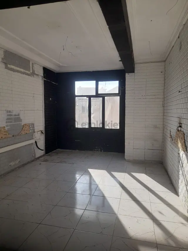 İzmir Konak İnönü Caddesinde Satılık Dükkan. 4