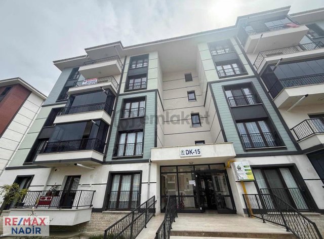 Re/max Nadirden Aksu 3. Etap Tokide Merkezi Konumda Ferah 2+1