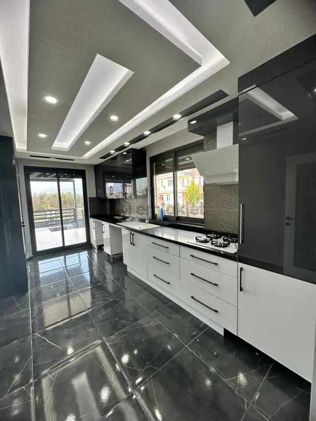 Bahçeyaka'da Satılık Villa 3