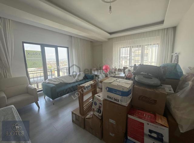 Başiskele Yeşilyurt'ta Deniz Manzaralı 2+1 Kiralık Arakat Daire 4