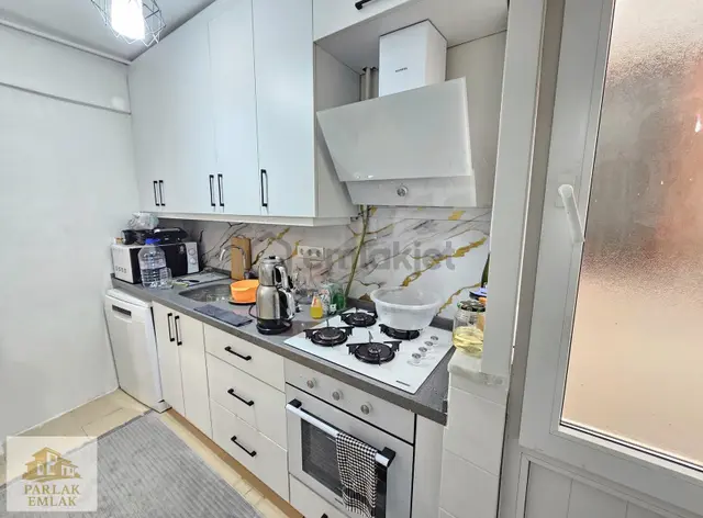 Parlak'tan Merkeze Yakın İçi Lüks Yapılı 2+1 Masrafsız Daire!! 3