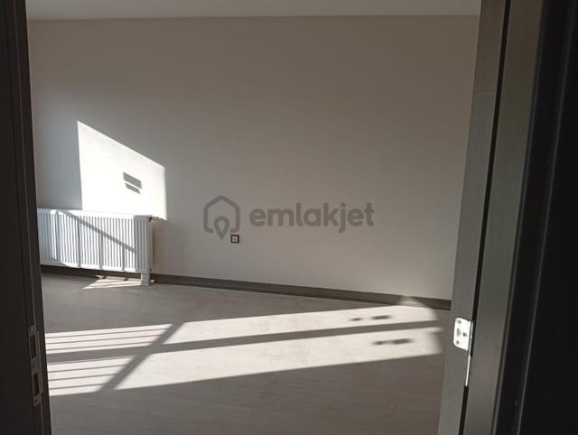 Adana Sarıçam Buruk Tokilerde Okul Bölgesine Yakın 2+1 Geniş Kiralık Fırsat Daire 4
