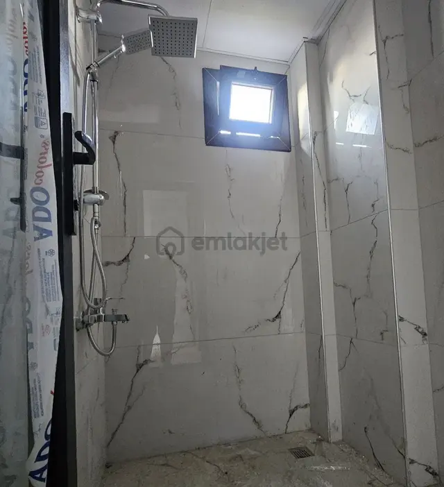 Mersin Toroslar Yalınayak Mahallesinde Satılık 3+1 Daire 4