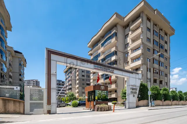 Remax Advantage Arzu Aksaray Forelıevler3'te Kıralık 3+1 Daıre 1