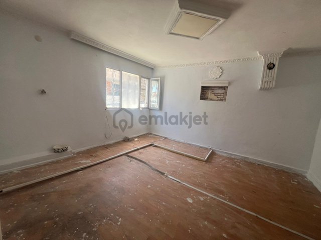 Konak İsmetpaşa Mah.de 2+1 95m2 Giriş Katı Klasik Kiralık Daire Konak İsmetpaşa Mah.de 2+1 95m2 Giriş Katı Klasik Kiralık Daire