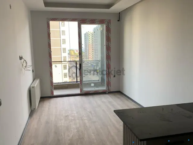 Mezitli Tece Site İçinde Kiralık 1+1 Daire 1