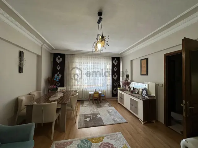 Kartal Uğurmumcu'da Oldukça Kullanışlı Geniş 3+1 Satılık Daire 2