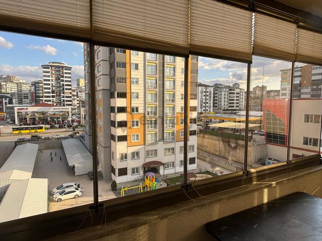 Altin Oranda Bakimli 150 M2 Kapali Garajli Güney Cephe 3+1 4