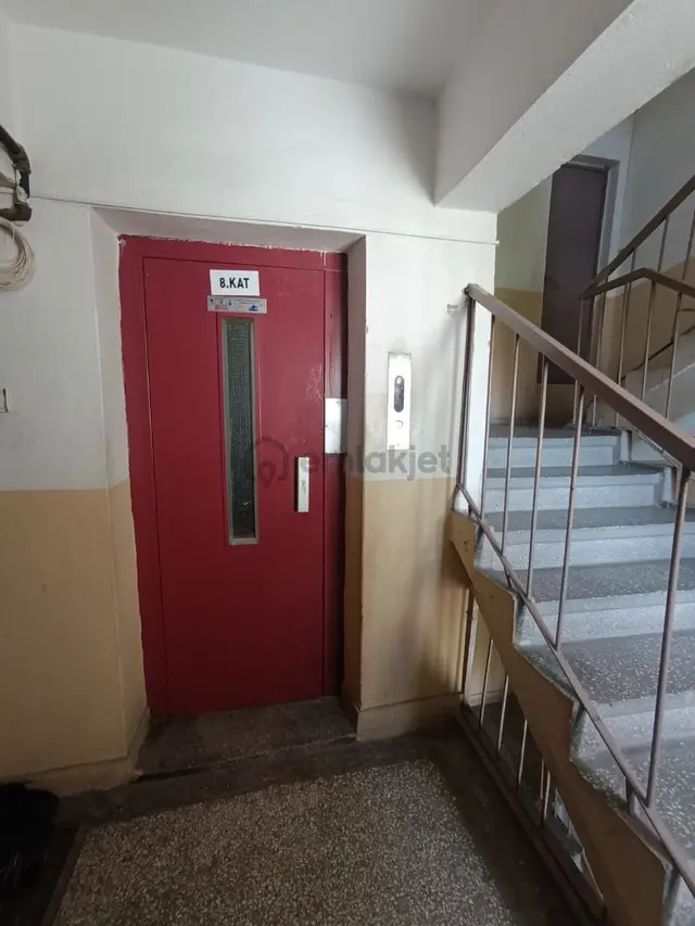 Pratik Den// Kürsü Tramvay Durağı Dibinde Kiralık Daire 5