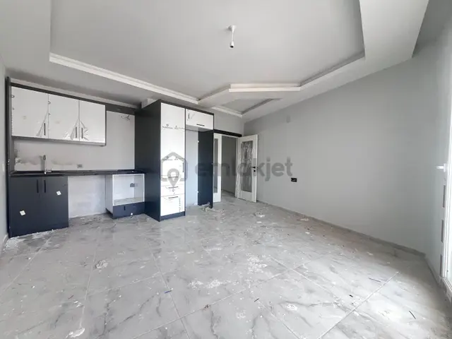 Erdemli Limonlu’da Kiralık 2+1 Geniş Daire – Havuzlu Site İçerisinde! 🌴🏡 4