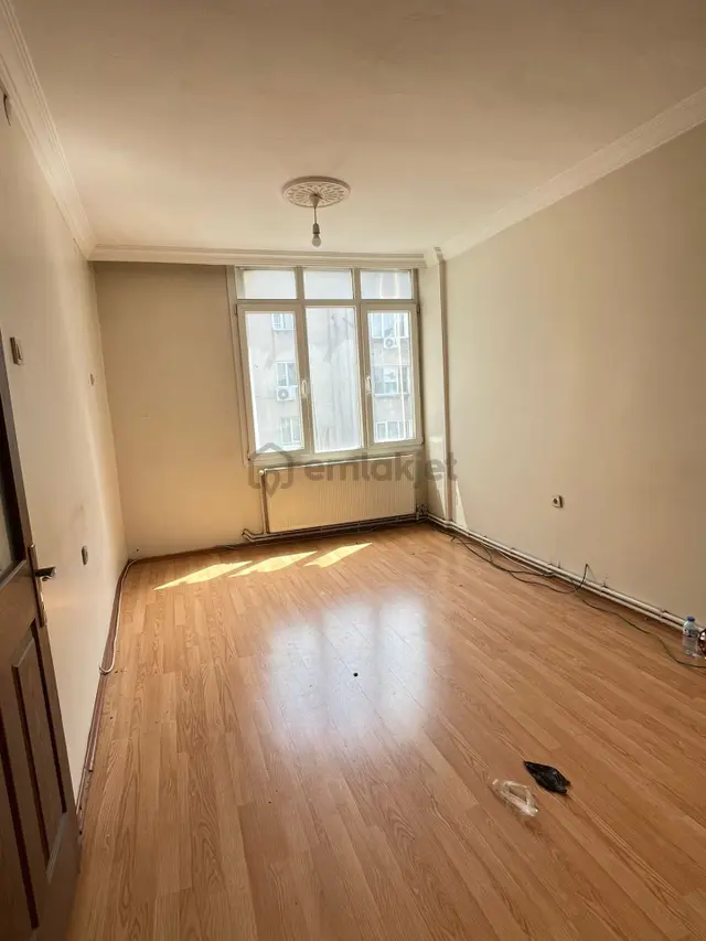 Acil Buca Şirinyer Caddesi Üstünde 3+1 110 M2 Arakat Satılık Daire 1