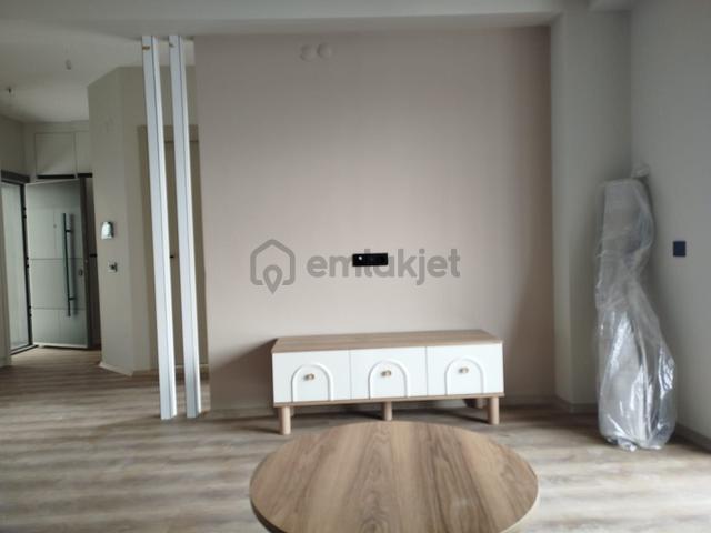 Hastane Yakınında Lüks 1+1 Eşyalı Daire 5