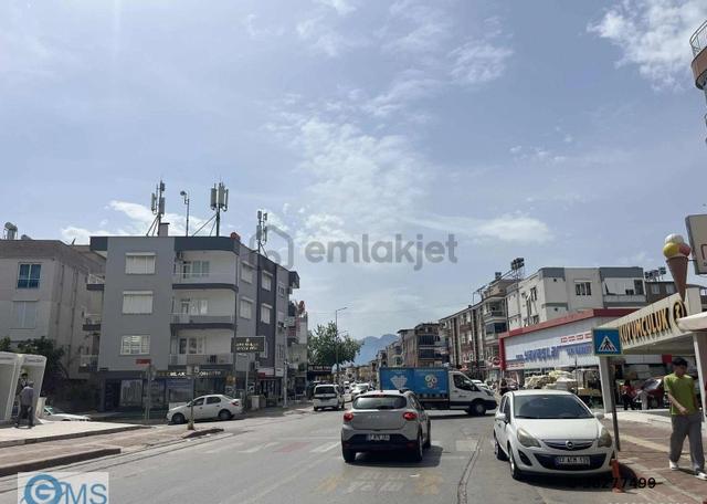 Ulusoy Caddesi Üzerinde 350m2 Devren Kiralık Köşe Dükkan Ulusoy Caddesi Üzerinde 350m2 Devren Kiralık Köşe Dükkan