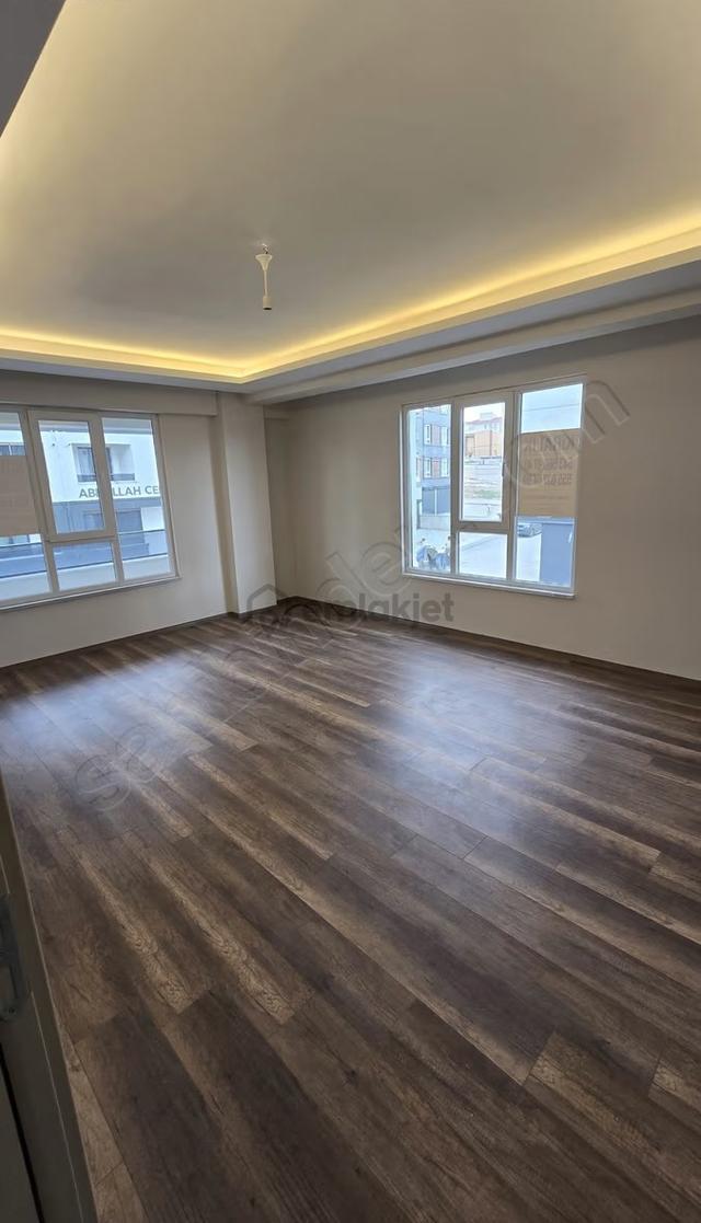 Odak'tan Zafertepe'de Kapalı Garajlı 2+1 Kiralık Daire 5