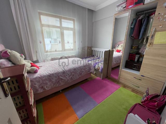 Sym'den Malazgirt Mh Ara K. Buhara Caddesi Üzer Asansörlü 3+1daire 3