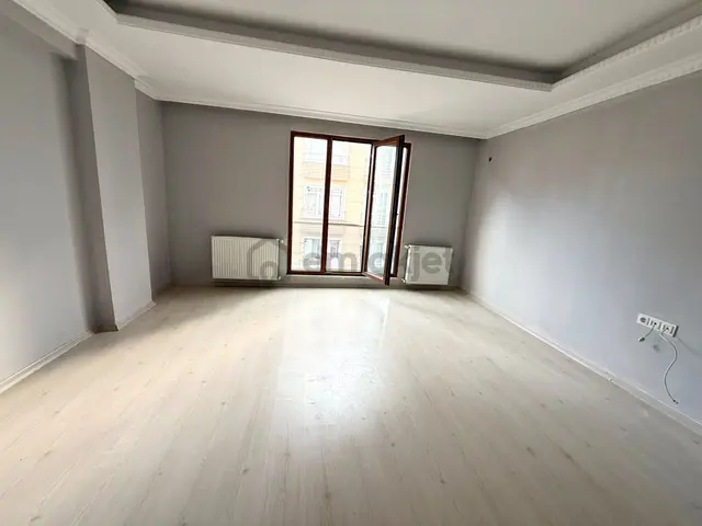 Alban'dan Metrobüse 8dk Kör Odasız Satılık Balkonlu 110m² 2+1 !! 2