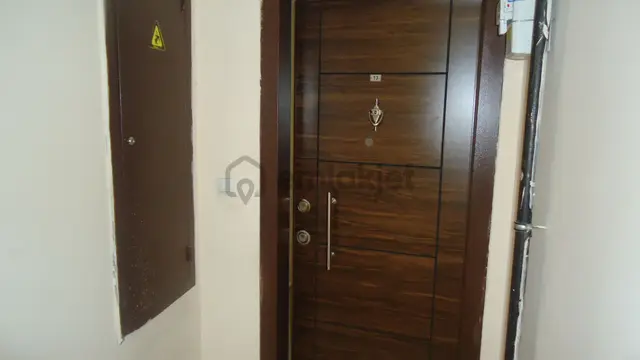 Krc'den Gültepe Mahalesinde Katta Kiralık 3+1 Daire 2