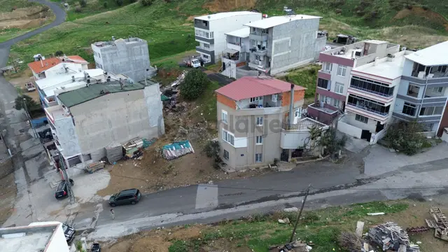 Örnekkentde 73m2 İnşaat İzni Olan Ev Yapımına Uygun Arsa 3