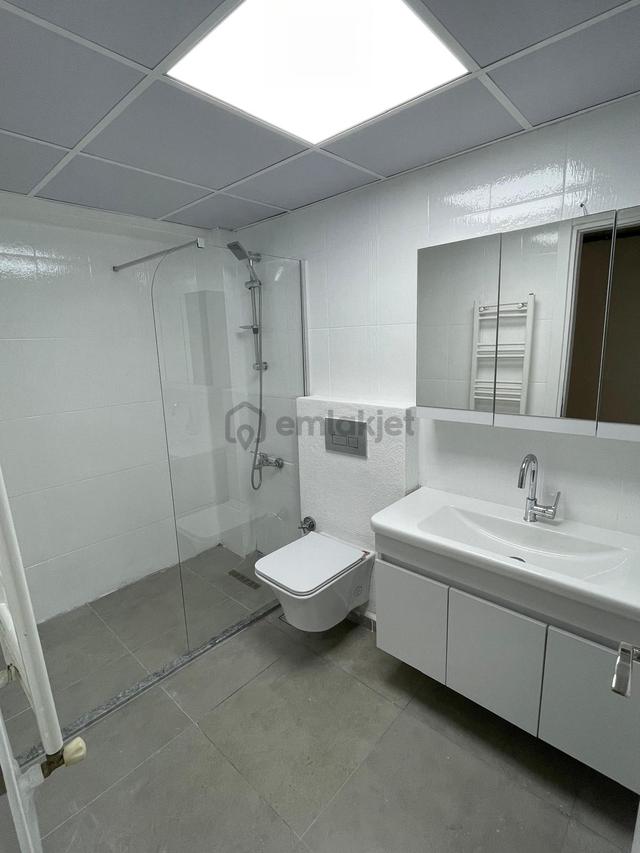 Bayraklı Günlük/haftalık/aylık Kiralık 3+1 Geniş - Temiz 2