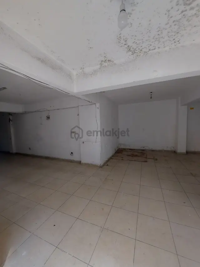 Cumhuriyet Mahallesi'nde Kiralık: 140 M² Depo Veya Ofis & Buro 3
