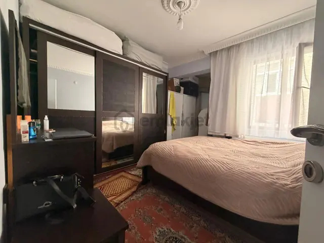 Torunlar Gayrimenkul'den Satılık Bağcılar Kirazlı'da Satılık 2+1 1. Kat Krediye Uygun 3