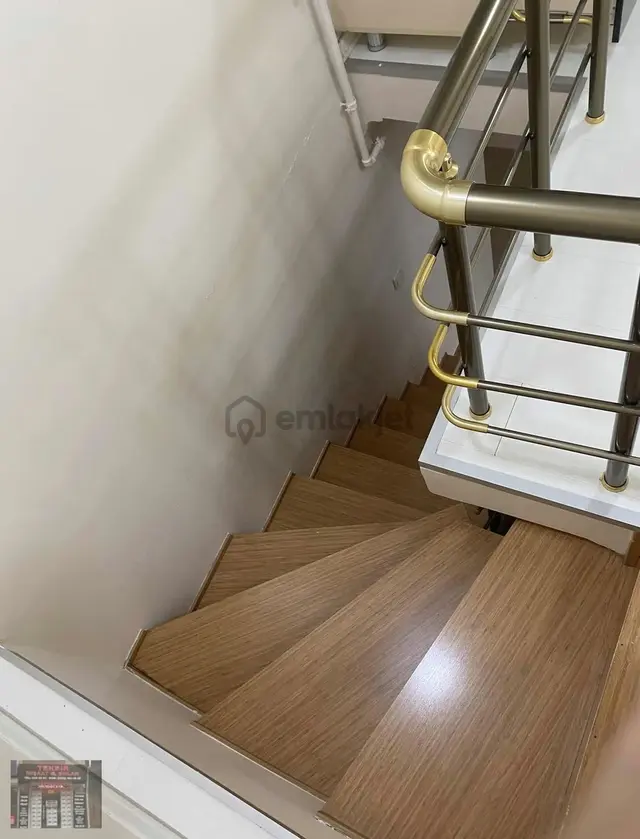 Tekbır Gayrimengulden İsmetpaşa Mah.satılık 150 M2 Dublex 5